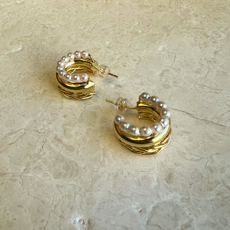 Camilla Hoops