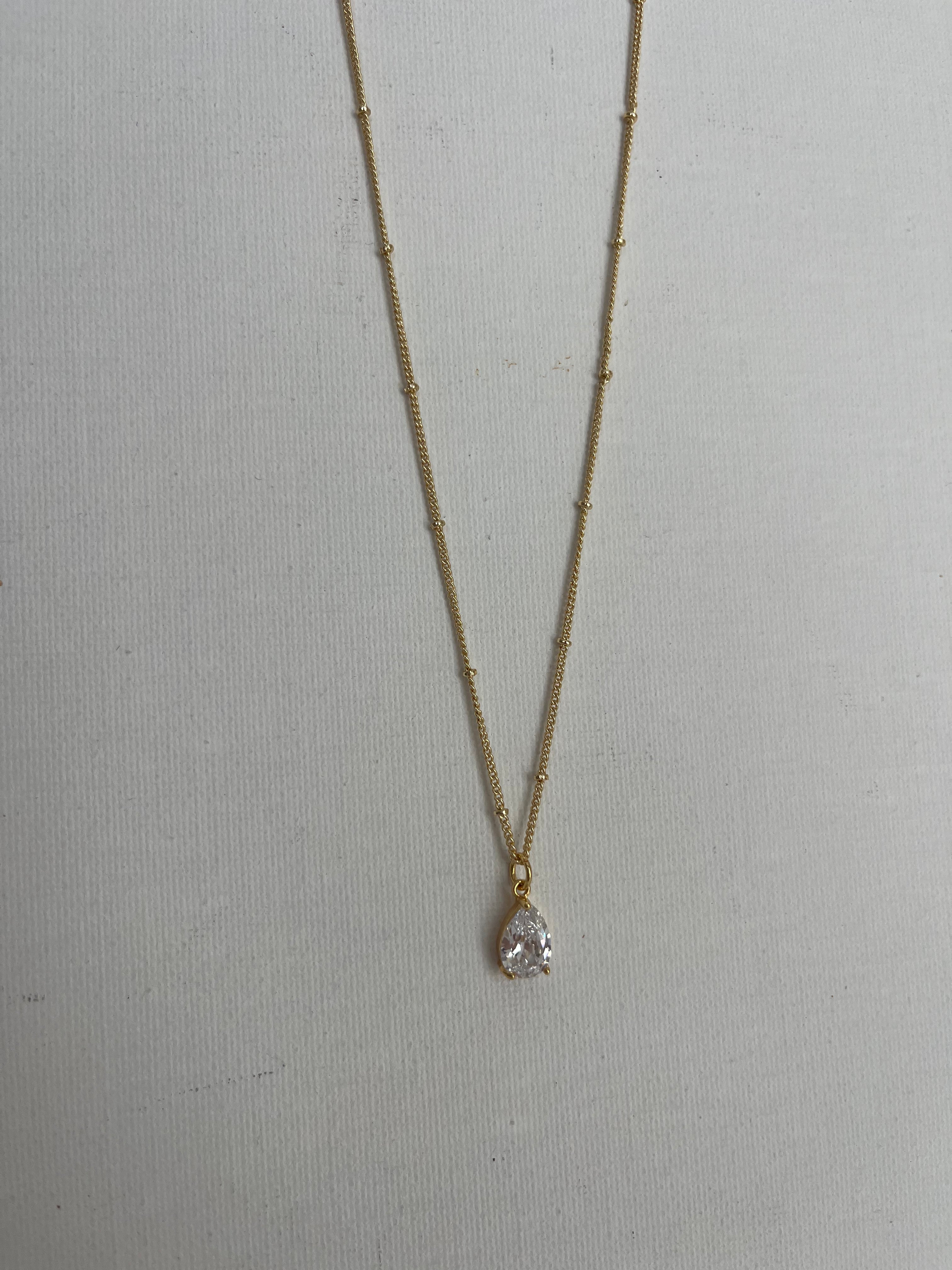 Everly necklace